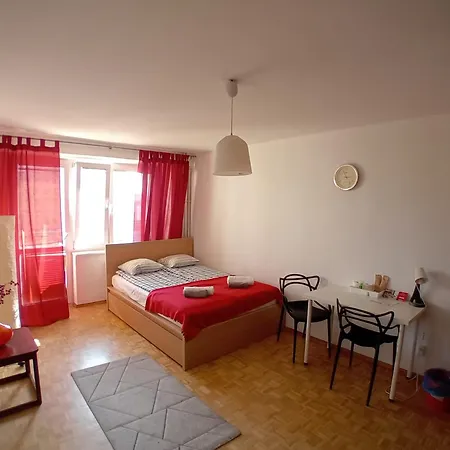 Apartman Room, Inflancka 19 Varsó