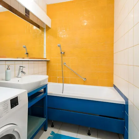 Room, Inflancka 19 * Varşova